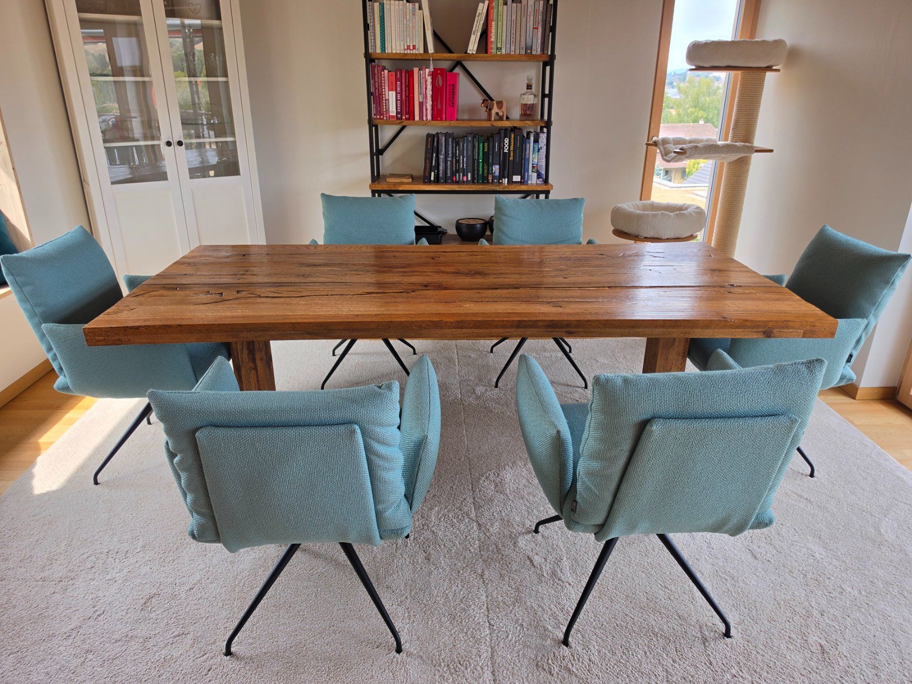 Interio Tables: Massiver Esstisch aus Sumpfeiche – D'occasion à Oberburg par rebco