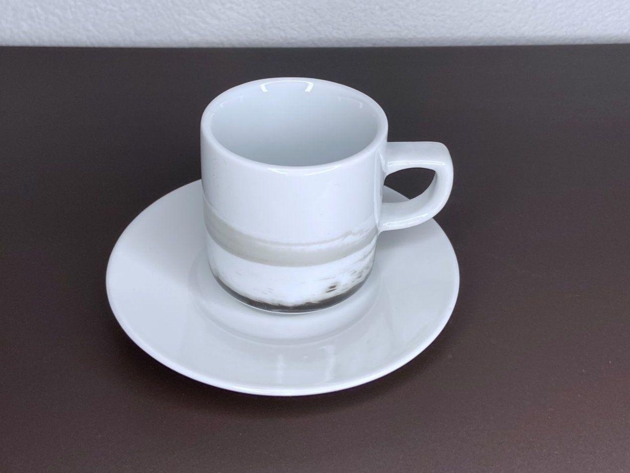 Pfister Tasses: Espressotasse Möbel Pfister 2016 – D'occasion à Birr par Jamonline