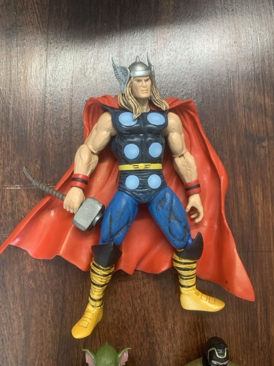 Marvel Statuette: Actionfiguren Set Marvel 3 Stk. – Usato da Winterthur venduto da Weicol 1