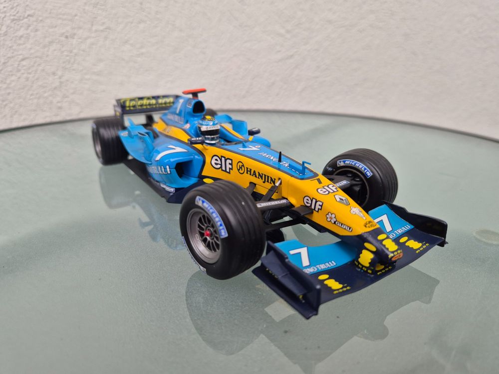 1/18 RENAULT F1 TEAM R24 JARNO TRULLI HOTWHEELS neuf scellé