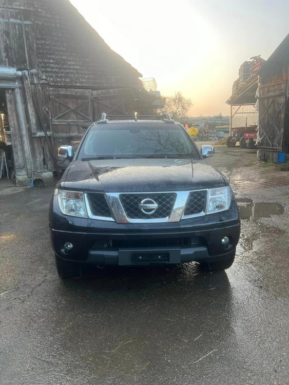 Nissan Navara DC 4 WD