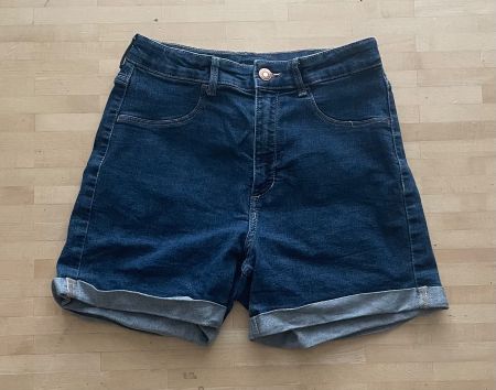 Jeansshorts Mädchen H&M blau Grösse 170 Stretch -  Neuwertig