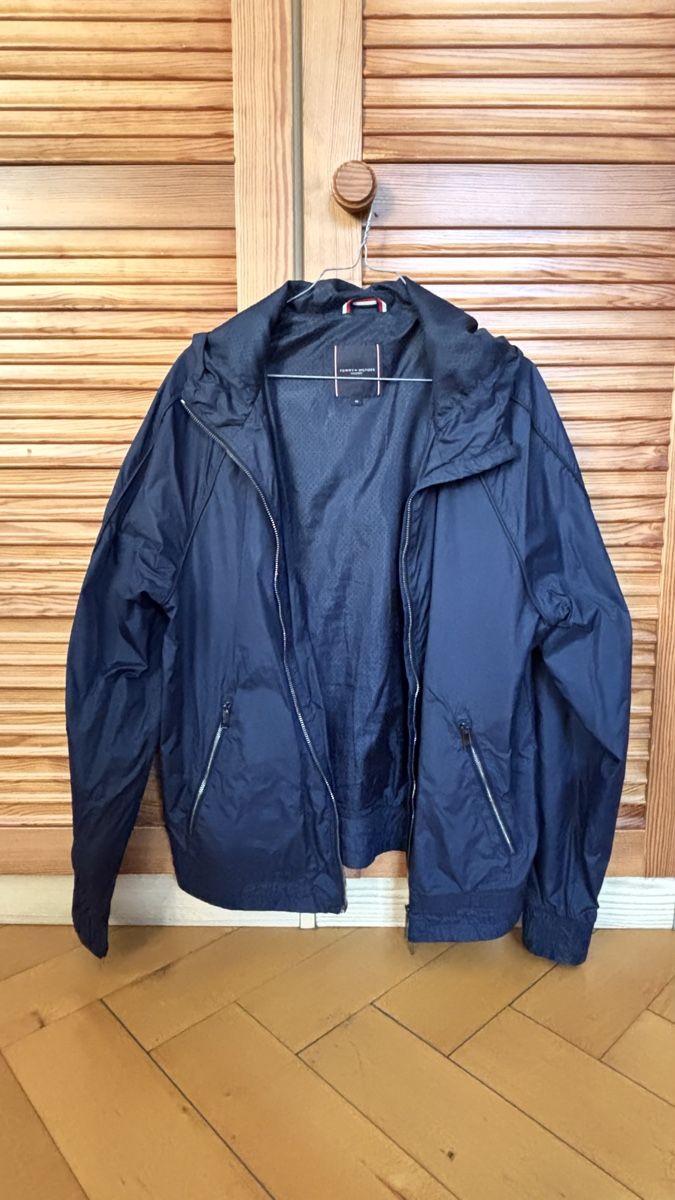 Tommy Hilfiger Giacche: Tommy Hilfiger Jacket navy blue size M – Usato da Carouge GE venduto da David_1899