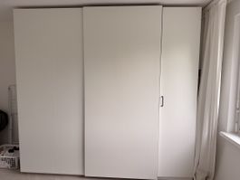 Pax-Kleiderschrank weiss mit Türen & Inneneinrichtung 