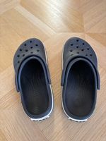Clogs Crocs blau weiss Grösse J3 gebrauchter Zustand