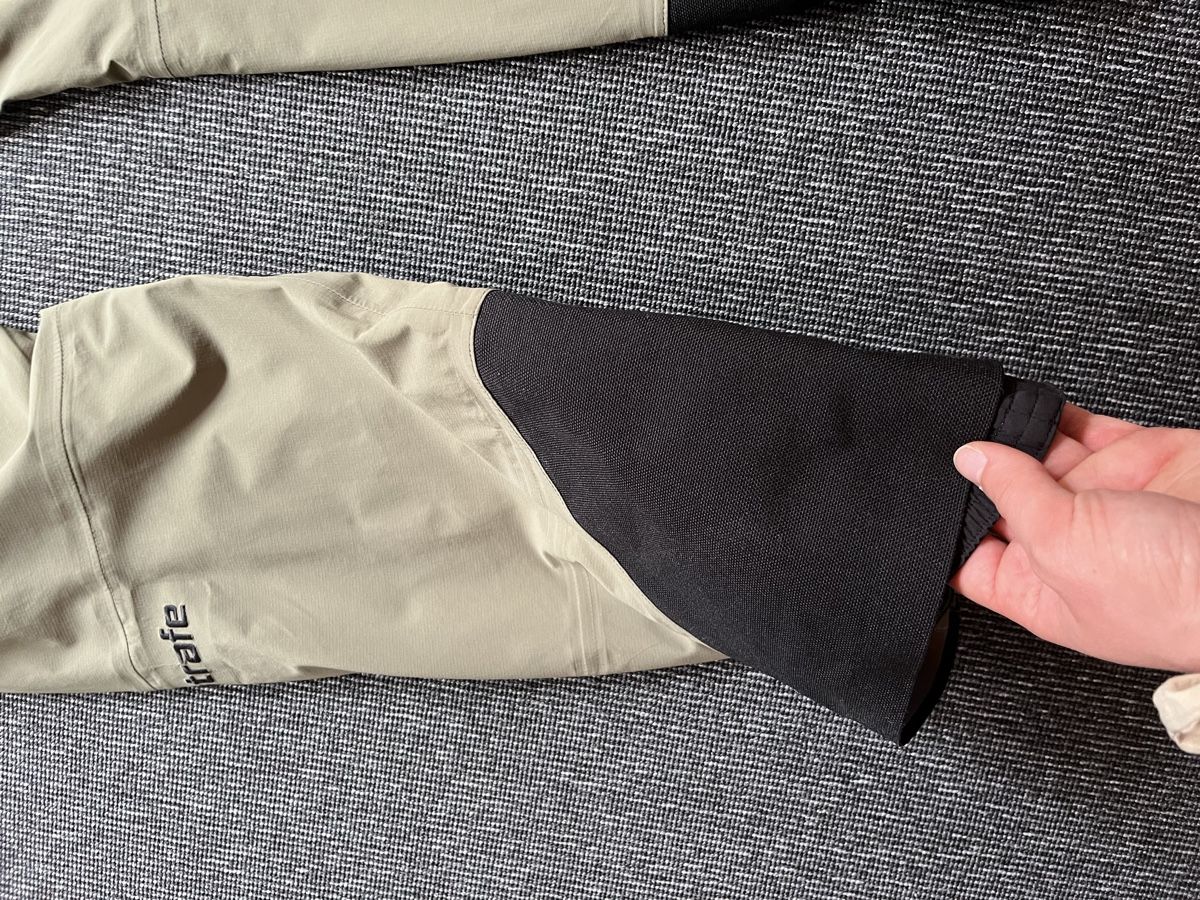 Lotti di vestiti: Strafe Skidress Damen S/M – Usato da Innertkirchen venduto da salmalo 7
