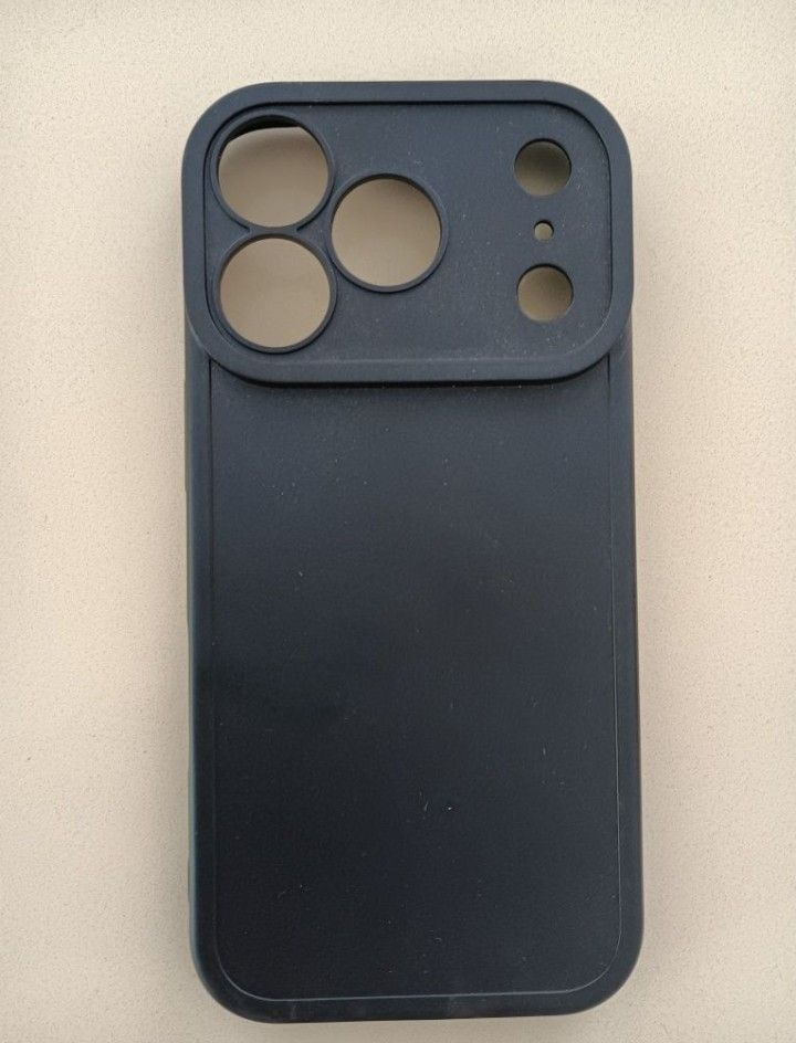 Apple Coques & Protection écran: Blue Iphone 17 Pro Case – Neuf (Voir description) à Uitikon Waldegg par Alis_Stelian_Nenkov