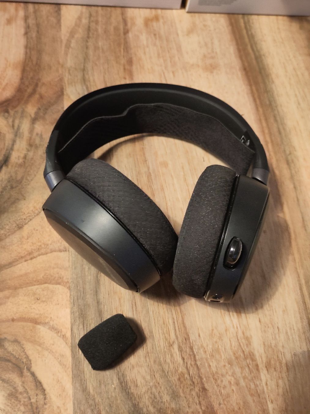 Steelseries Casques audio: Steelseries Arctis Pro Headset + Gamedac – D'occasion à Münchenstein par Leo_Hofer 1