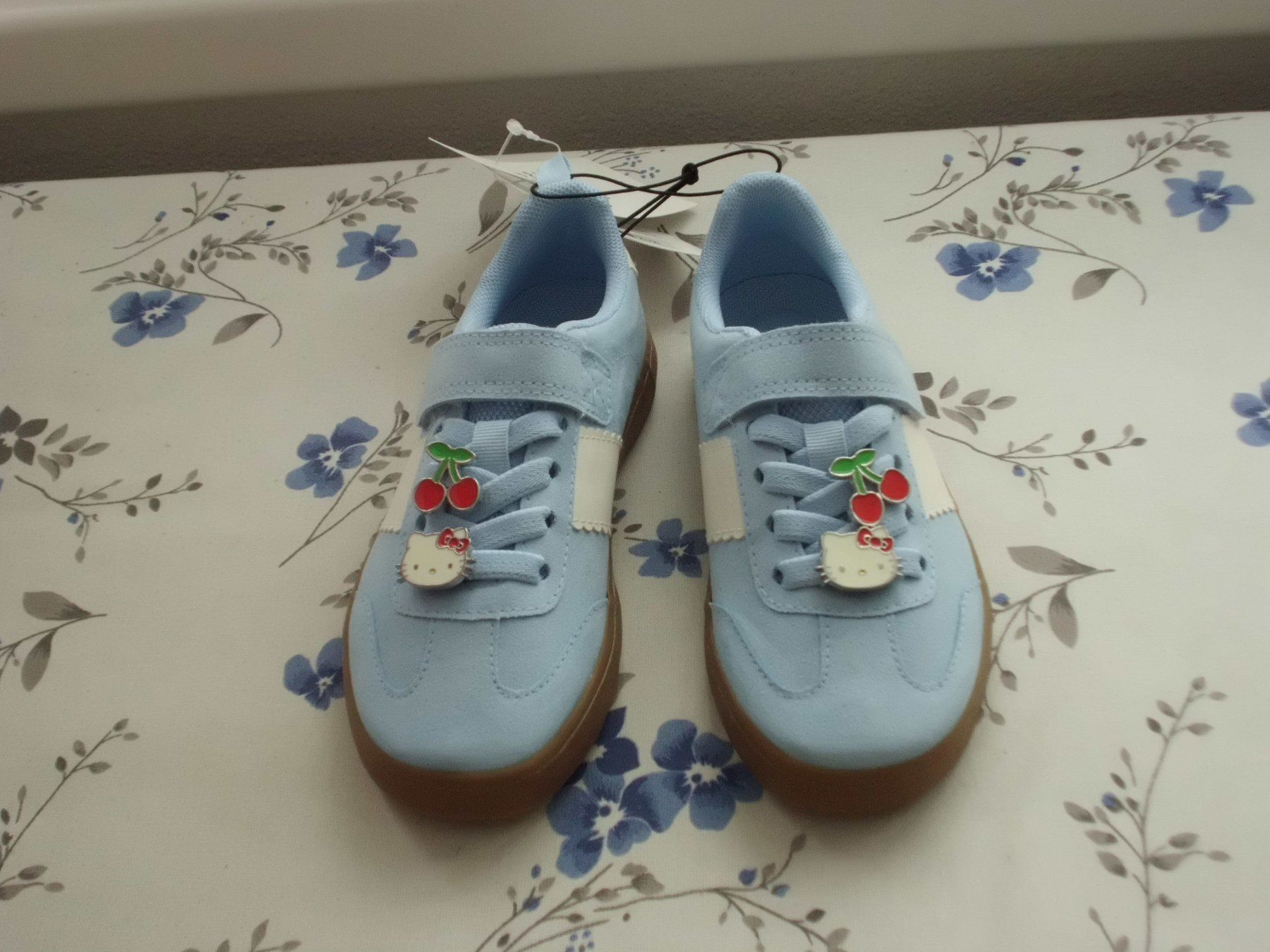 Hello Kitty Schuhe für Mädchen: SNEAKER HELLO KITTY (Grösse 27) KINDER – Neu und originalverpackt aus Möhlin von Dominik69 1