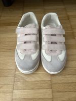 Turnschuhe Gr. 33