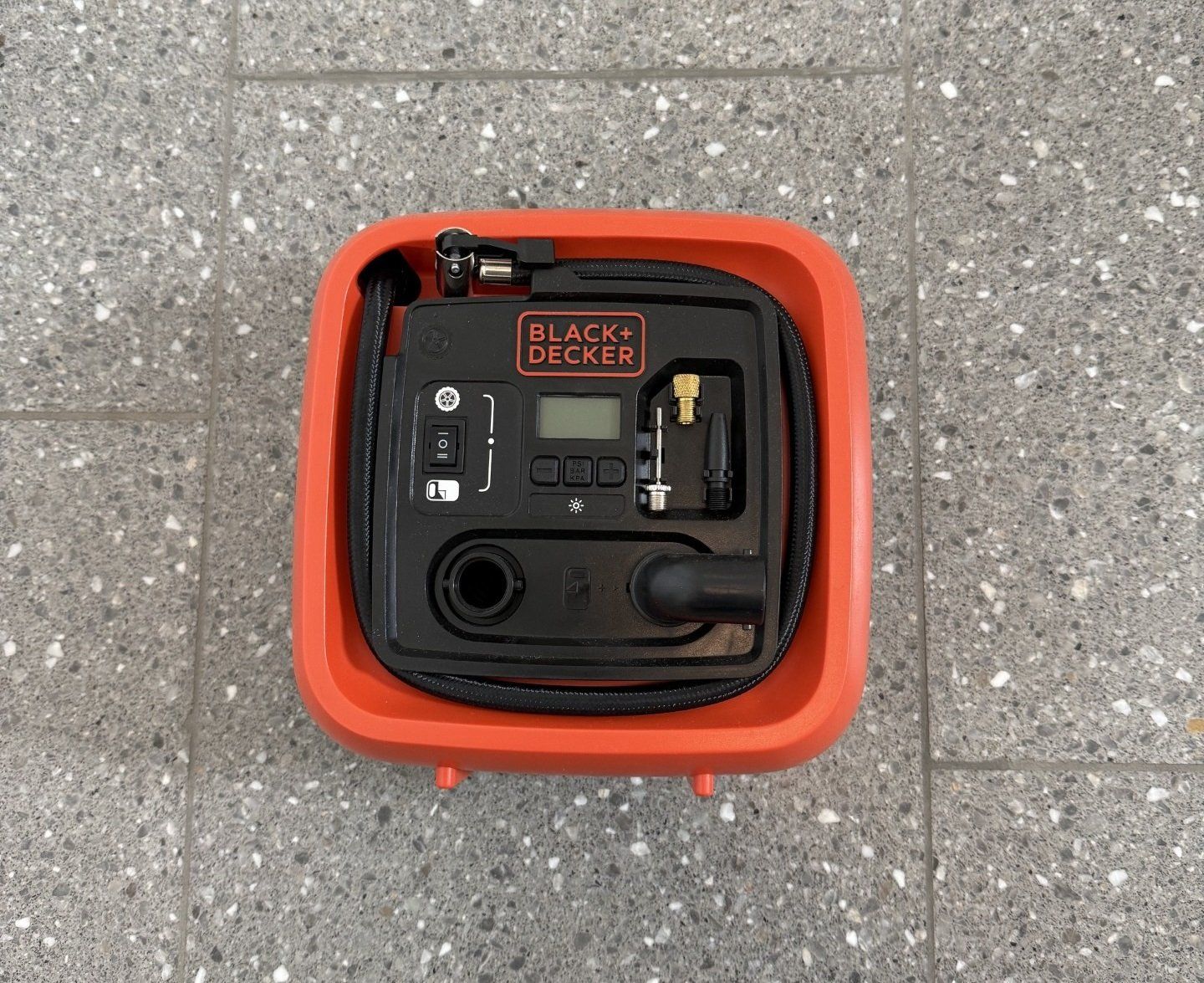 Compressori: Black + Decker Kompressor BDC0M400 – Usato da Bülach venduto da Murmy 2