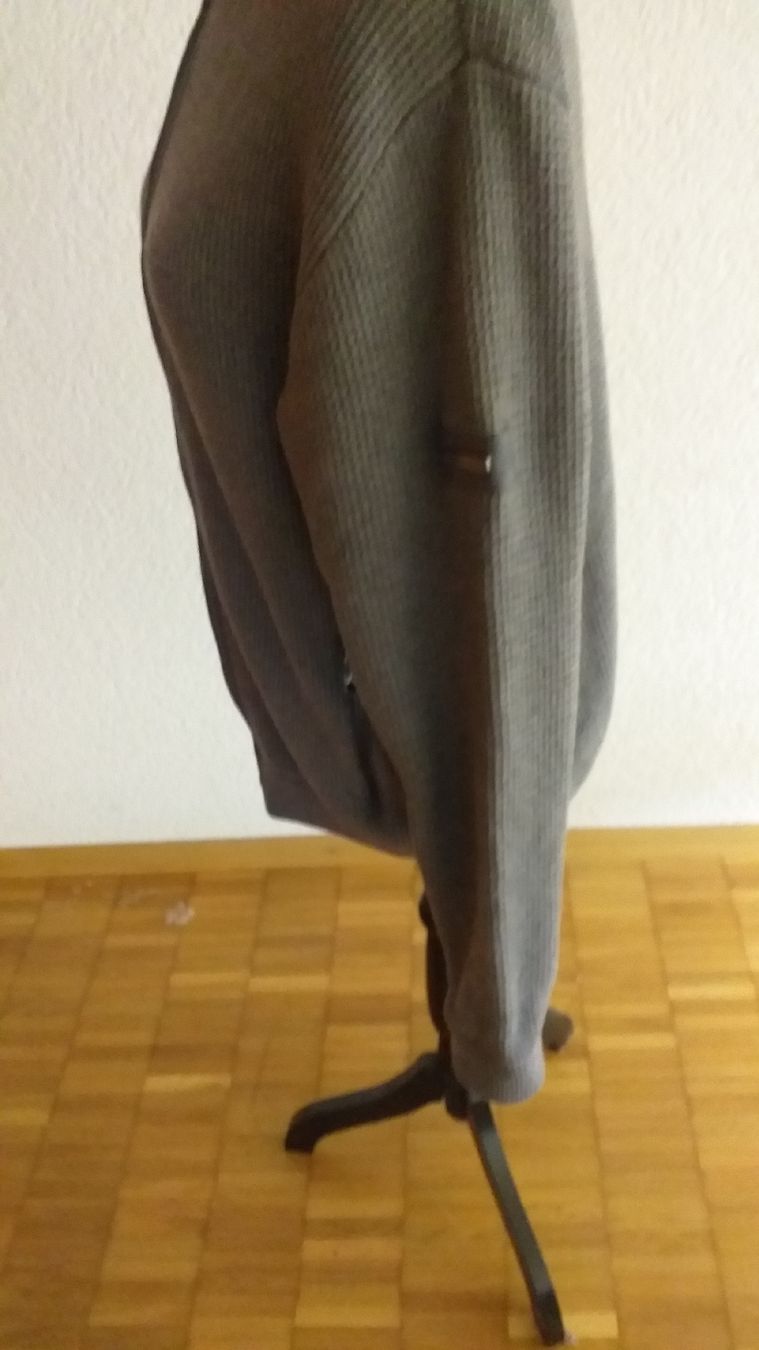 Pierre Cardin Giacche: Pierre Cardin Strickjacke – Usato da Wünnewil venduto da 04Blume 2