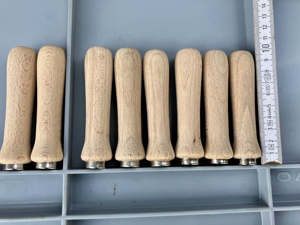 Tutti gli attrezzi: Holzgriffe Feilengriffe – Usato da Gündisau venduto da yuma06 1