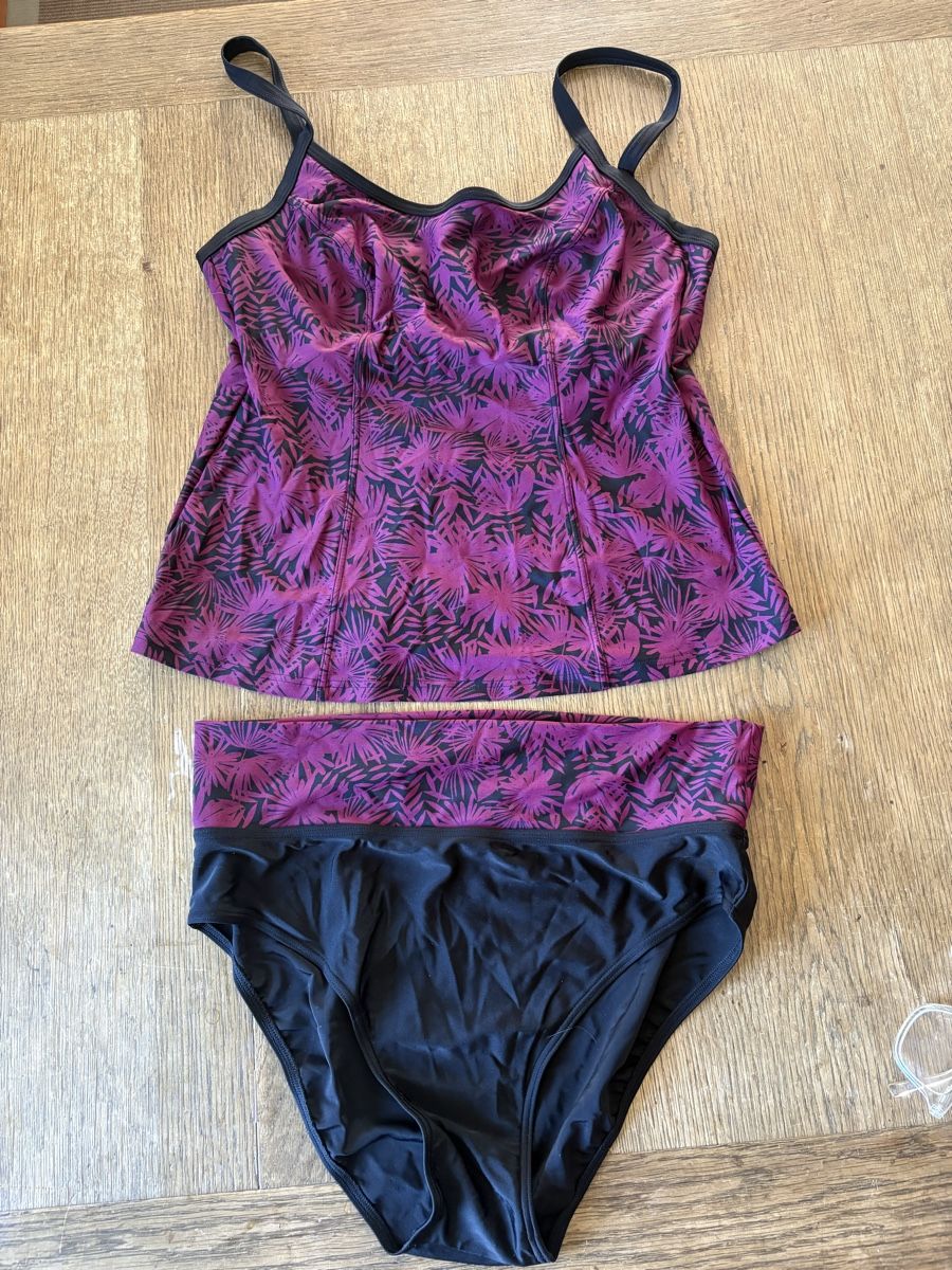 Badekleider & Bikinis: Tankini Gr.40 von nulu – Gebraucht aus Baden von jdif