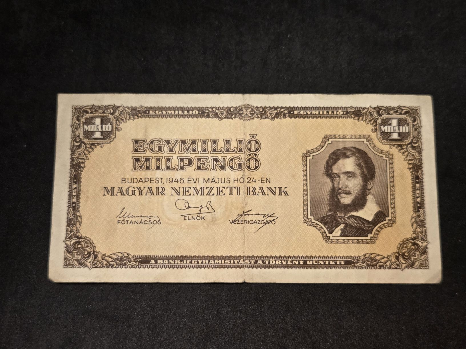 Banknoten: Ungarn - 1 Million Milpengo - 1946 – Gebraucht aus Geroldswil von Antica01