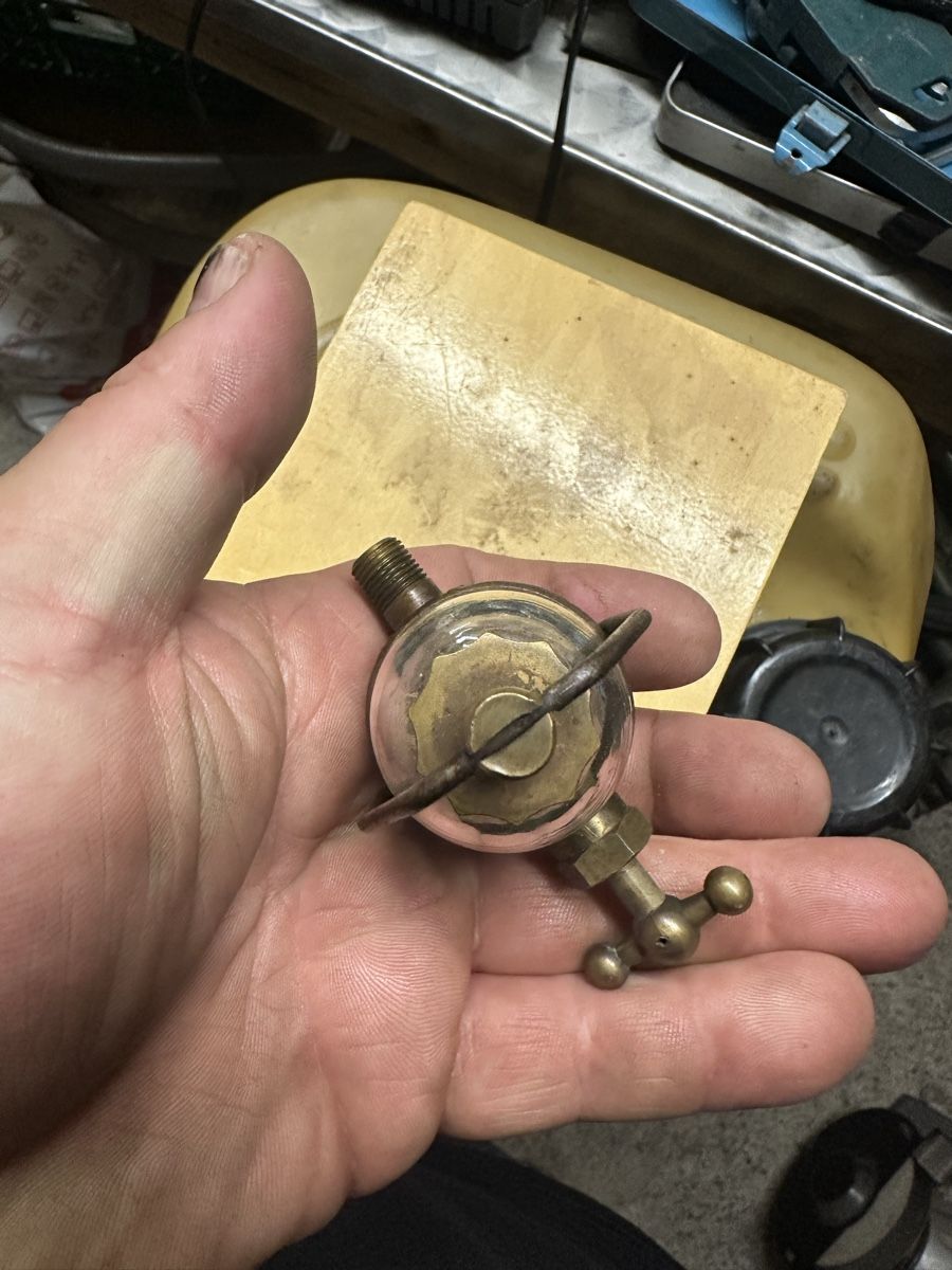 Alle Autoersatzteile: Kraftstofffilter  kraftstoffhahn Rex  oldtimer trakor usw – Gebraucht aus Visp von Sonnenblume1965 2