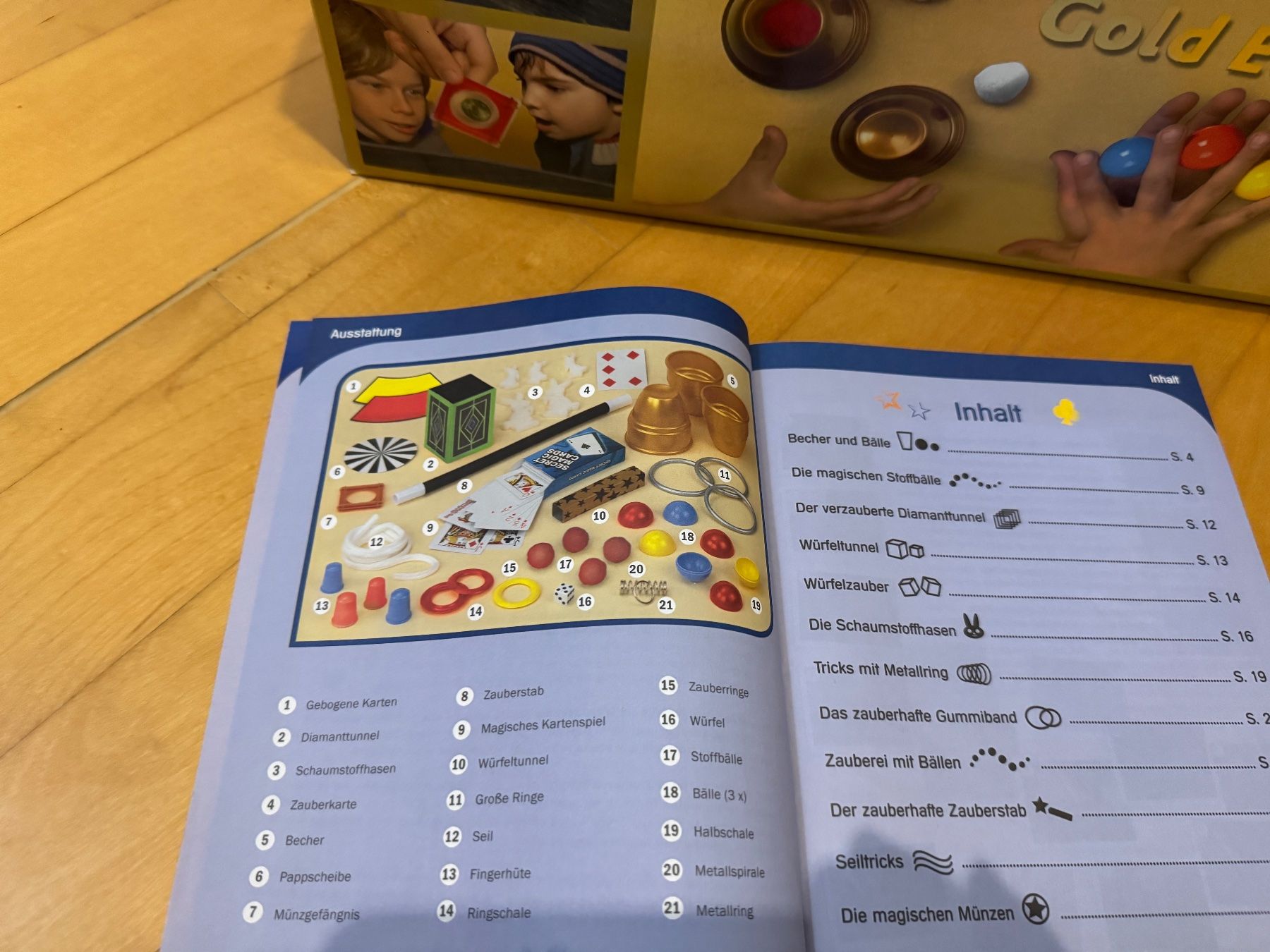 Kosmos Spiele: Die Zauberschule Magic Gold Edition mit 150 Tricks, Kosmos – Gebraucht aus Uster von Niamgro 1