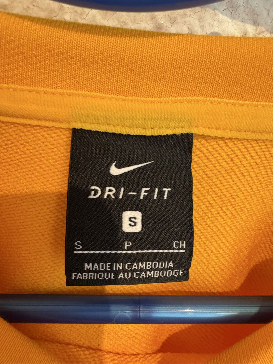 Nike Pullover & Sweatshirts: Nike Sweater Pullover oversized gelb orange Glitzer Gr. S – Gebraucht aus Fislisbach von KolibriSecondhand 6