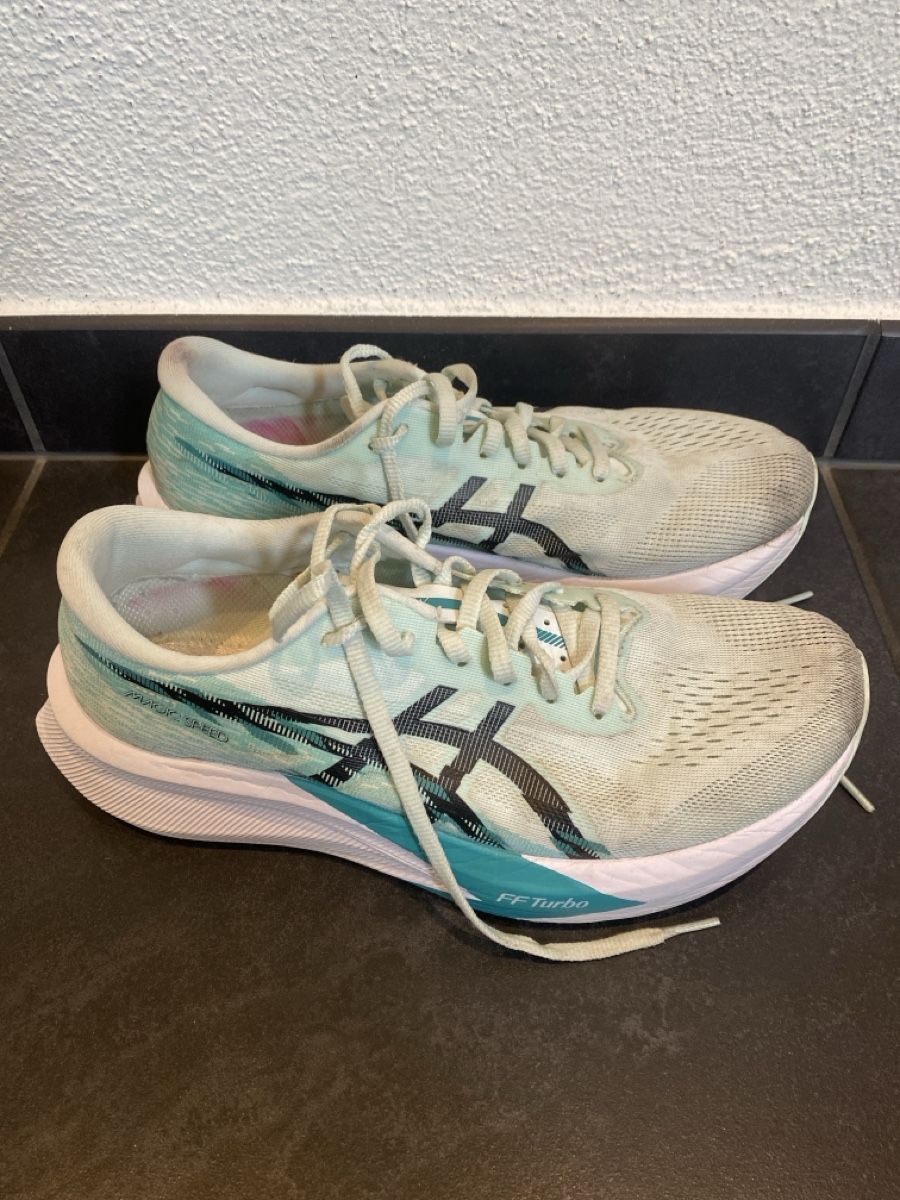 Asics Chaussures hommes: Asics Magic Speed – D'occasion à Winterthur par dav.kns 1