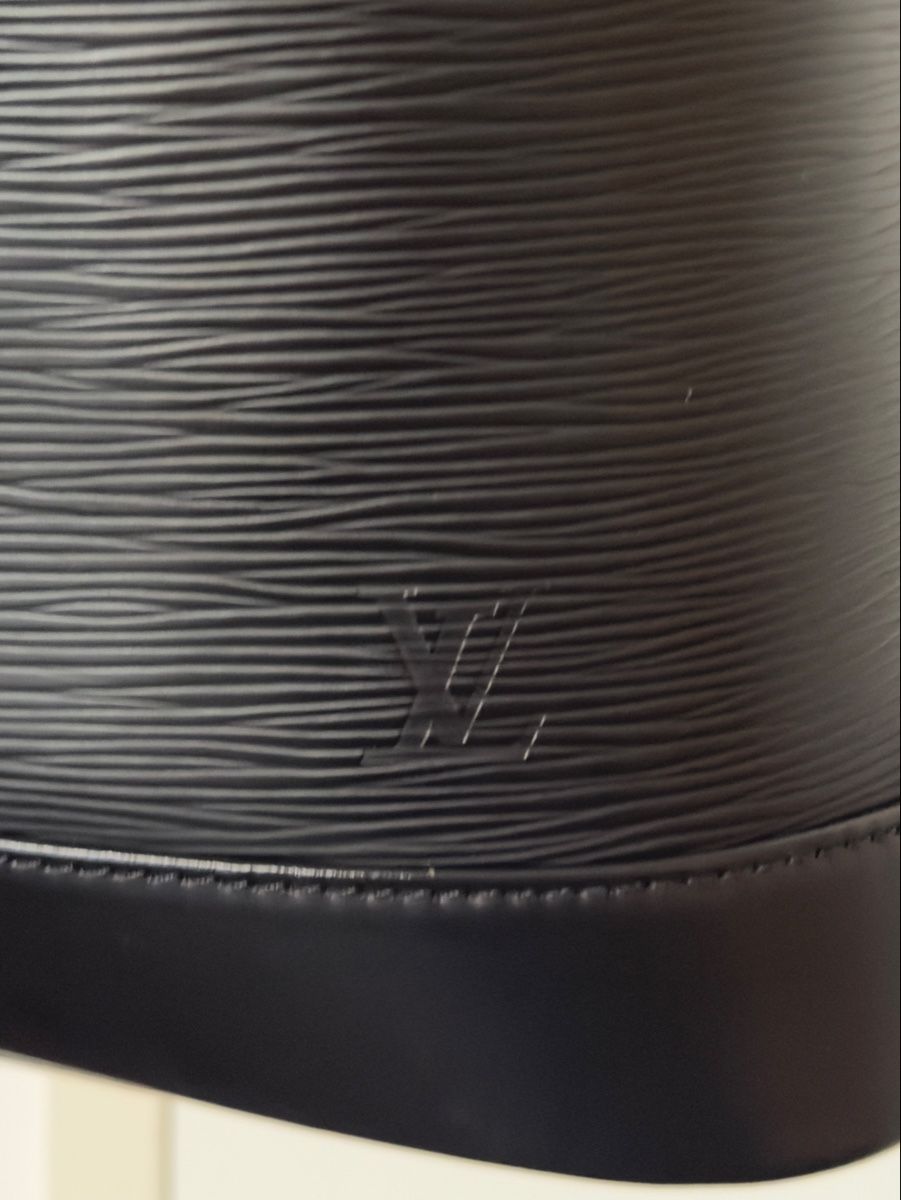 Louis Vuitton Borse da donna: Louis Vuitton Noé MM Epi Leder – Usato da Zürich venduto da JessGar 5