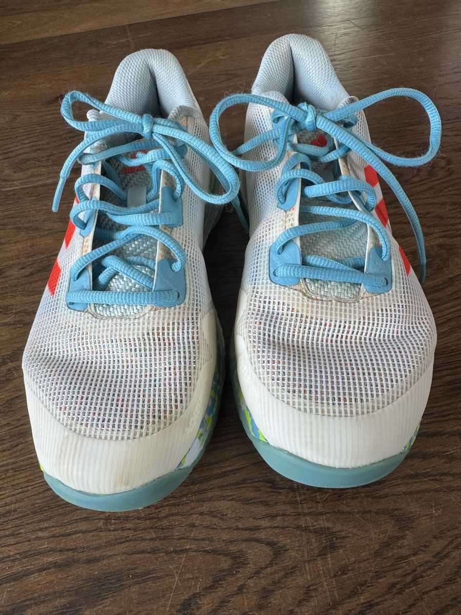 Adidas Scarpe da uomo: Adidas Hallenschuhe, Grösse 40, gebraucht – Usato da Schwyz venduto da Manuvolley80 3