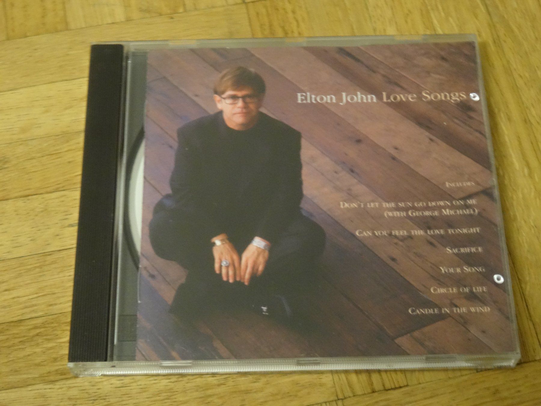 CD: Elton John - Love Songs CD – Usato da Olten venduto da Disc-Ausverkauf