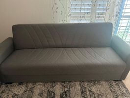 Bettsofa mit Bettkasten in sehr gutem Zustand