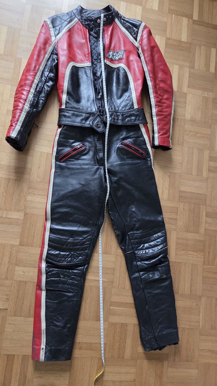 Completi & Tailleur: Lederkombi Damen ca. Grösse 32 – Usato da Wettingen venduto da Hawaii88
