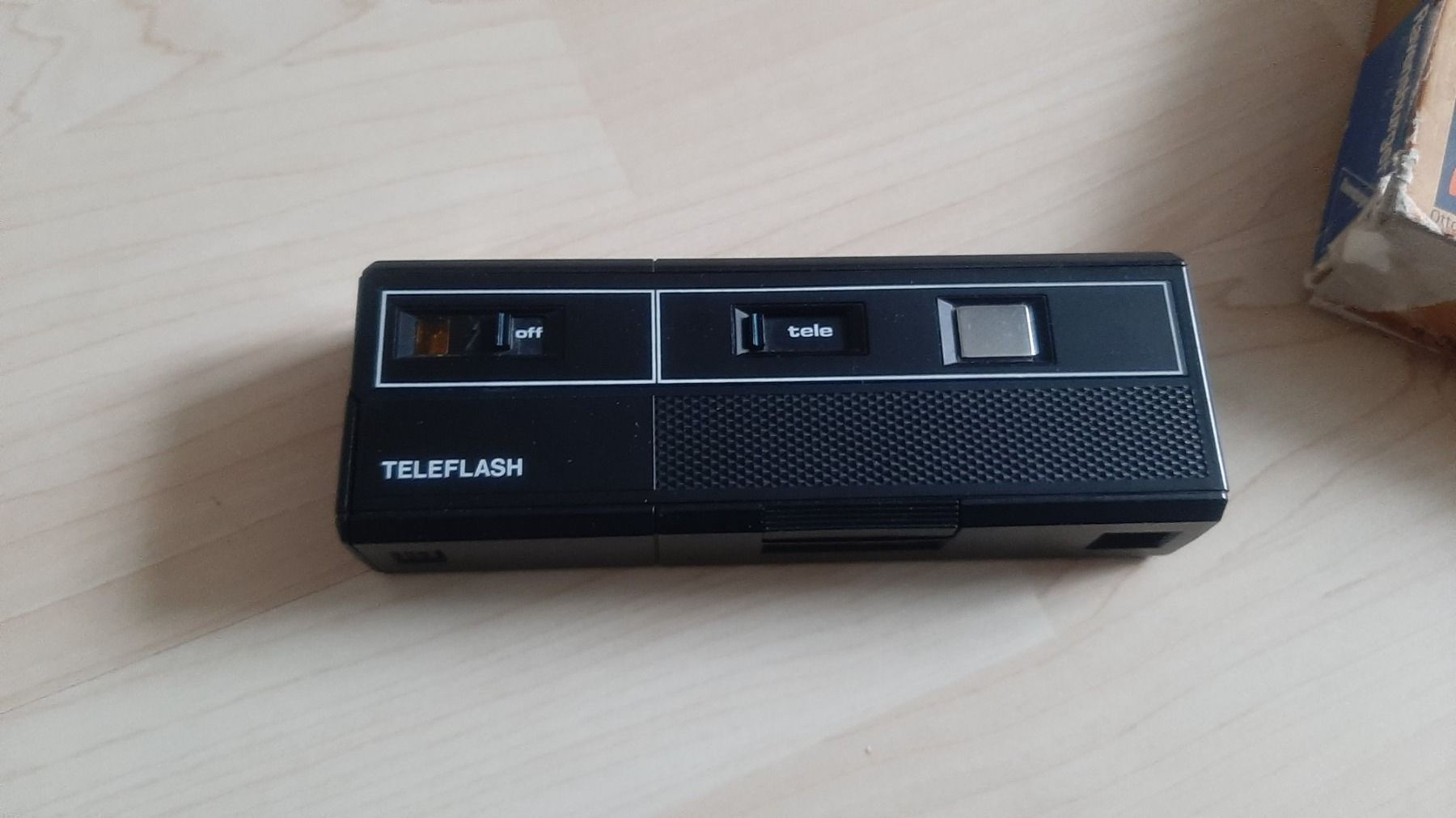 Kamera: K..152 R) Teleflash antik M-Optic antik – Gebraucht aus Wil SG von Saxer1