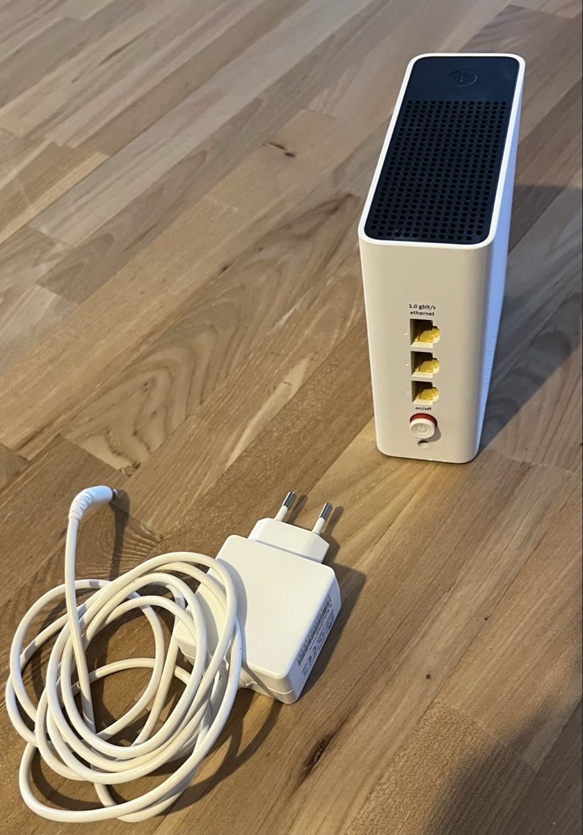 Swisscom WiFi: Répétiteur Wifi Swisscom – Usato da Le Pâquier-Montbarry venduto da Xilo