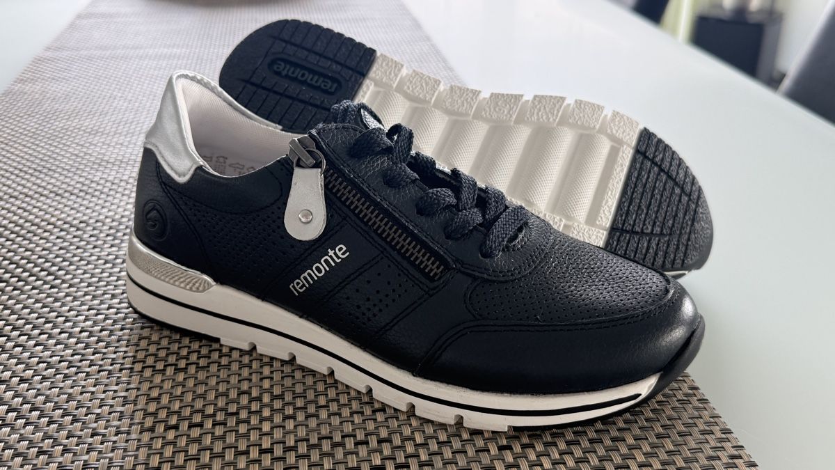 Scarpe da donna: Sneaker Remonte schwarz, Gr. 36 – Nuovo (secondo la descrizione) da Ins venduto da Jniggi 3