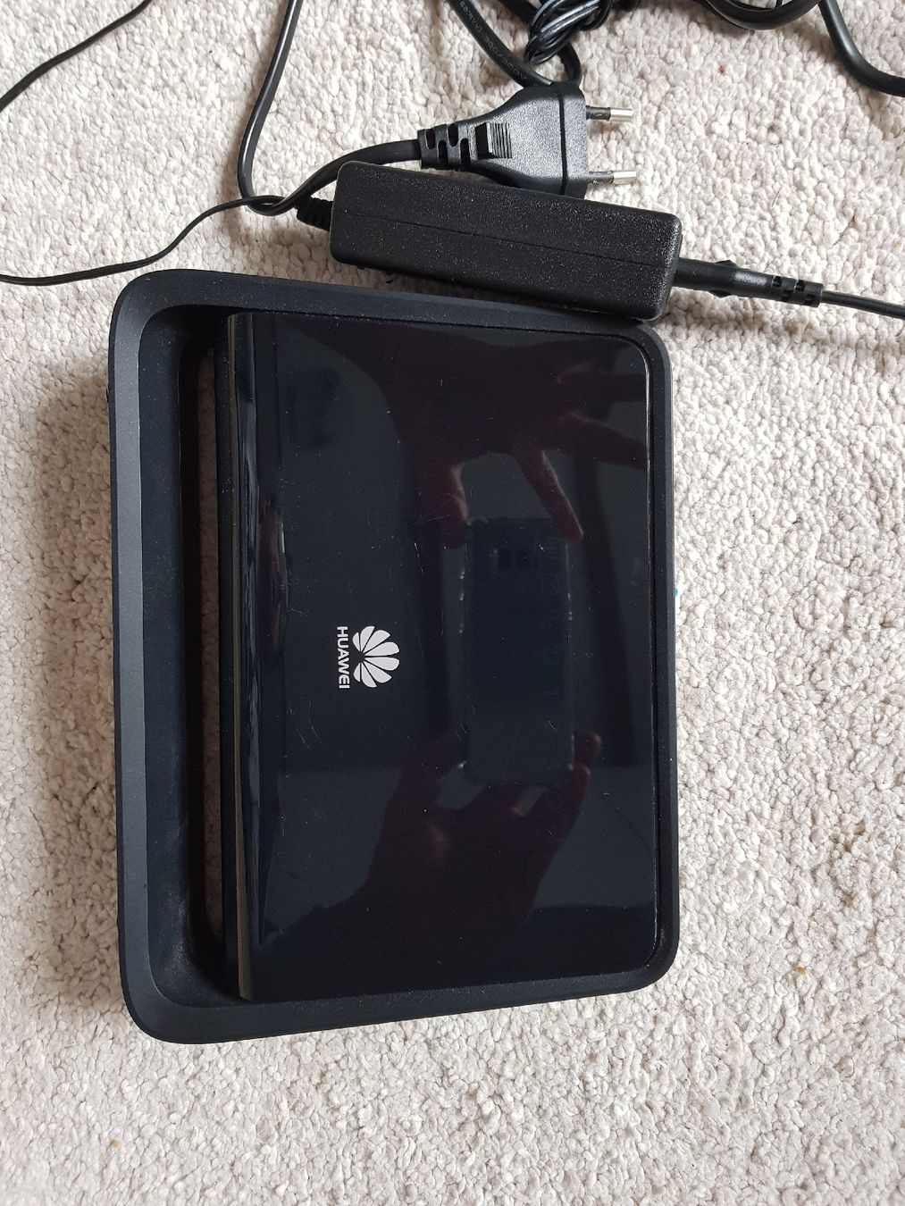 Huawei Modem & Router: Huawei  B890-75 LTE 4G wireless router – Usato da Gerlafingen venduto da diotech