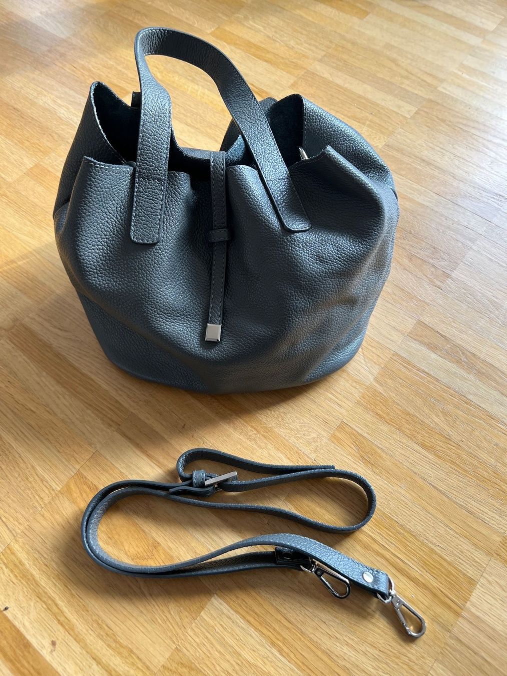 Borse: Echtleder Handtasche Anthrazit – Nuovo (secondo la descrizione) da St. Gallen venduto da Mokki2014 3