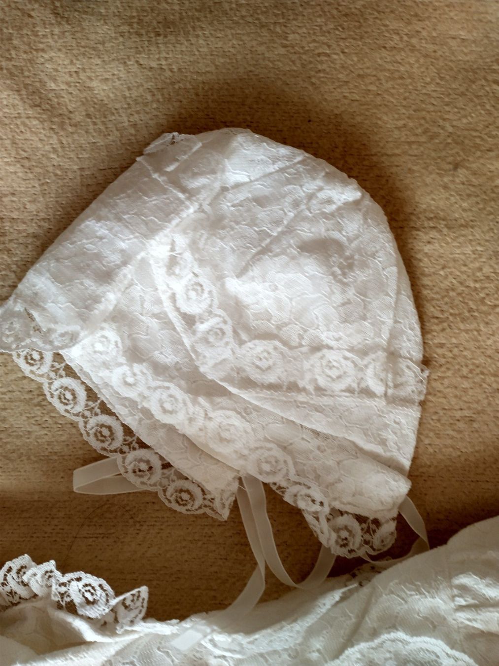 Vestiti & Gonne: Wunderschönes, antikes Taufkleid mit Häubchen, Spitze – Usato da Löhningen venduto da Chimae67 9