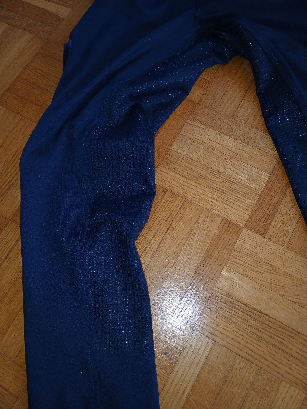 Decathlon Pantaloni: pantalon d'équitation de grossesse full grip – Nuovo (secondo la descrizione) da Ponts-de-Martel venduto da syl_5djy 2