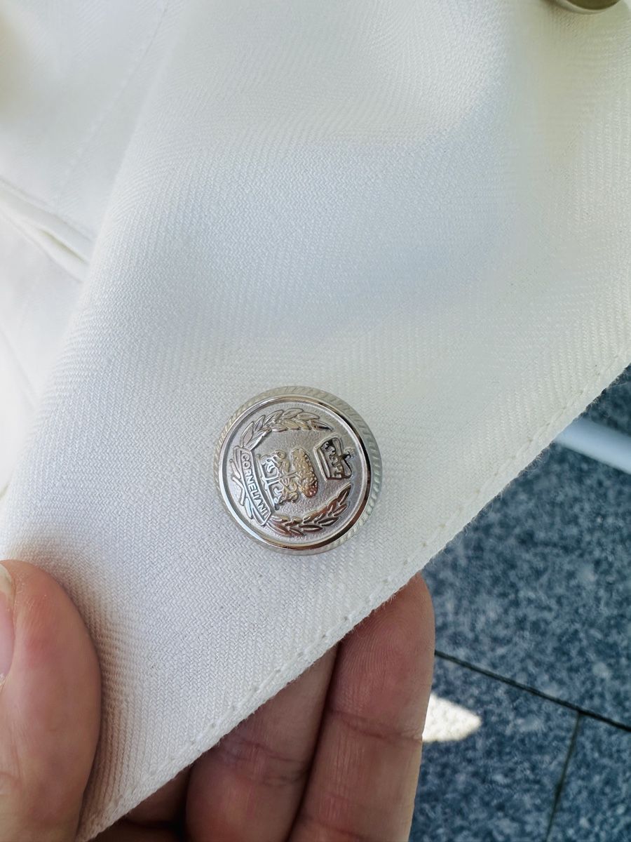 Corneliani Giacche: NEU!! Corneliani White Linen Jacket 52 – Nuovo (secondo la descrizione) da Aeschi SO venduto da Oceana.Indigo 7