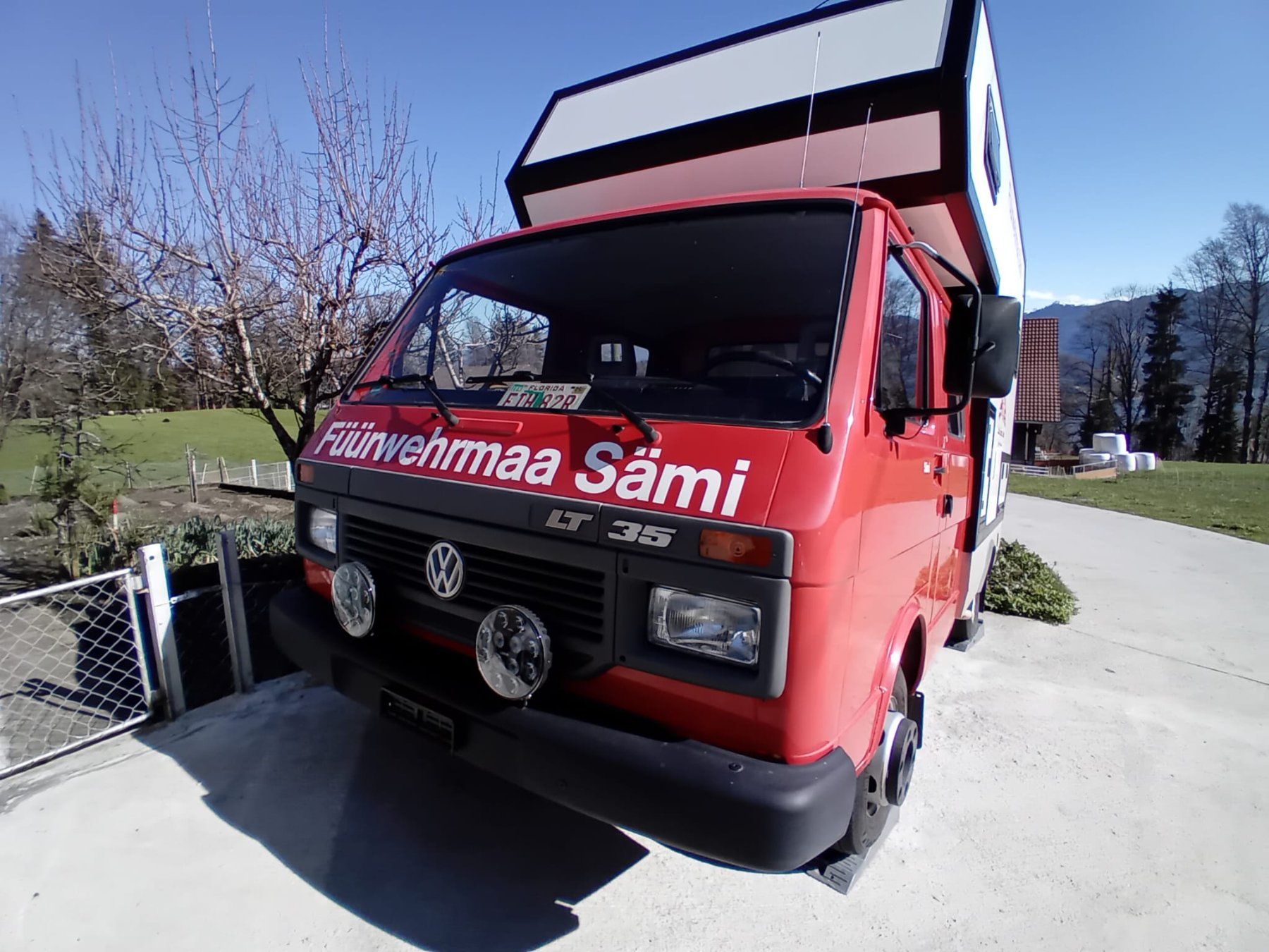 VW Veicoli da campeggio: Camper VW LT 35 Campervan Wohnmobil – Usato da Horw venduto da sam_9l78