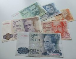 Lot ++ 6 Banknoten aus Spanien ab 1979