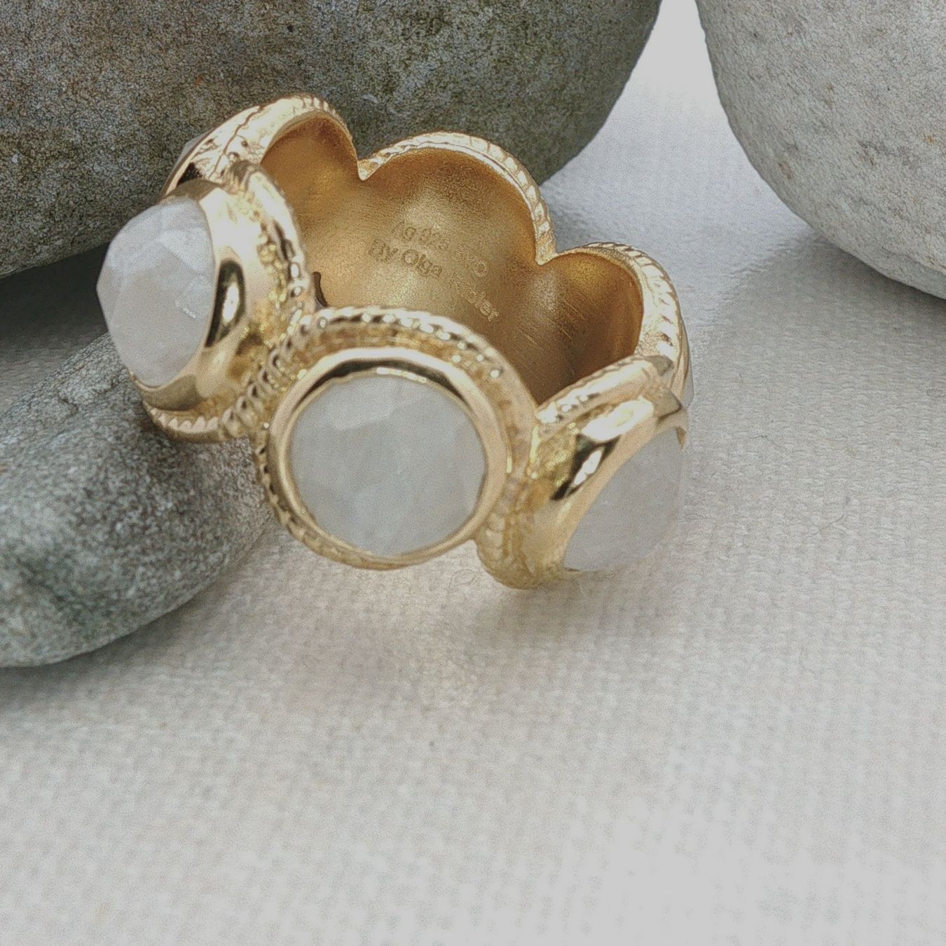Olga Ribler Bagues: Memory Mondstein Silber Ring 925 Grösse 55 – Neuf (Voir description) à Luzern par Schmuckoutlet