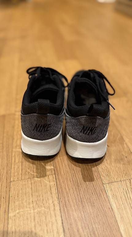 Scarpe da uomo: Schwarze NIKE Schue Grösse 39 – Usato da Matten b. Interl venduto da atc_p2hb 3