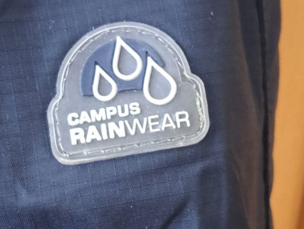 Hosen: Regenhose – Gebraucht aus Bellach von Schneehasi75 1