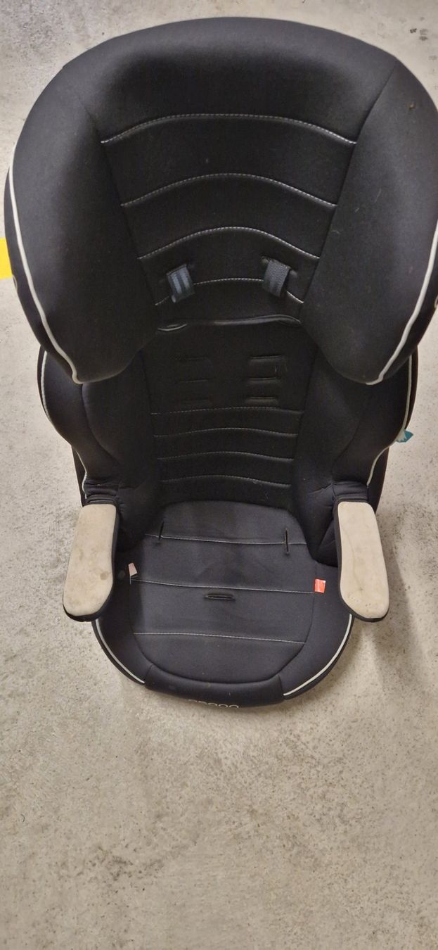Sièges auto: Osann Kindersitz – D'occasion à Fällanden par Stern722 2