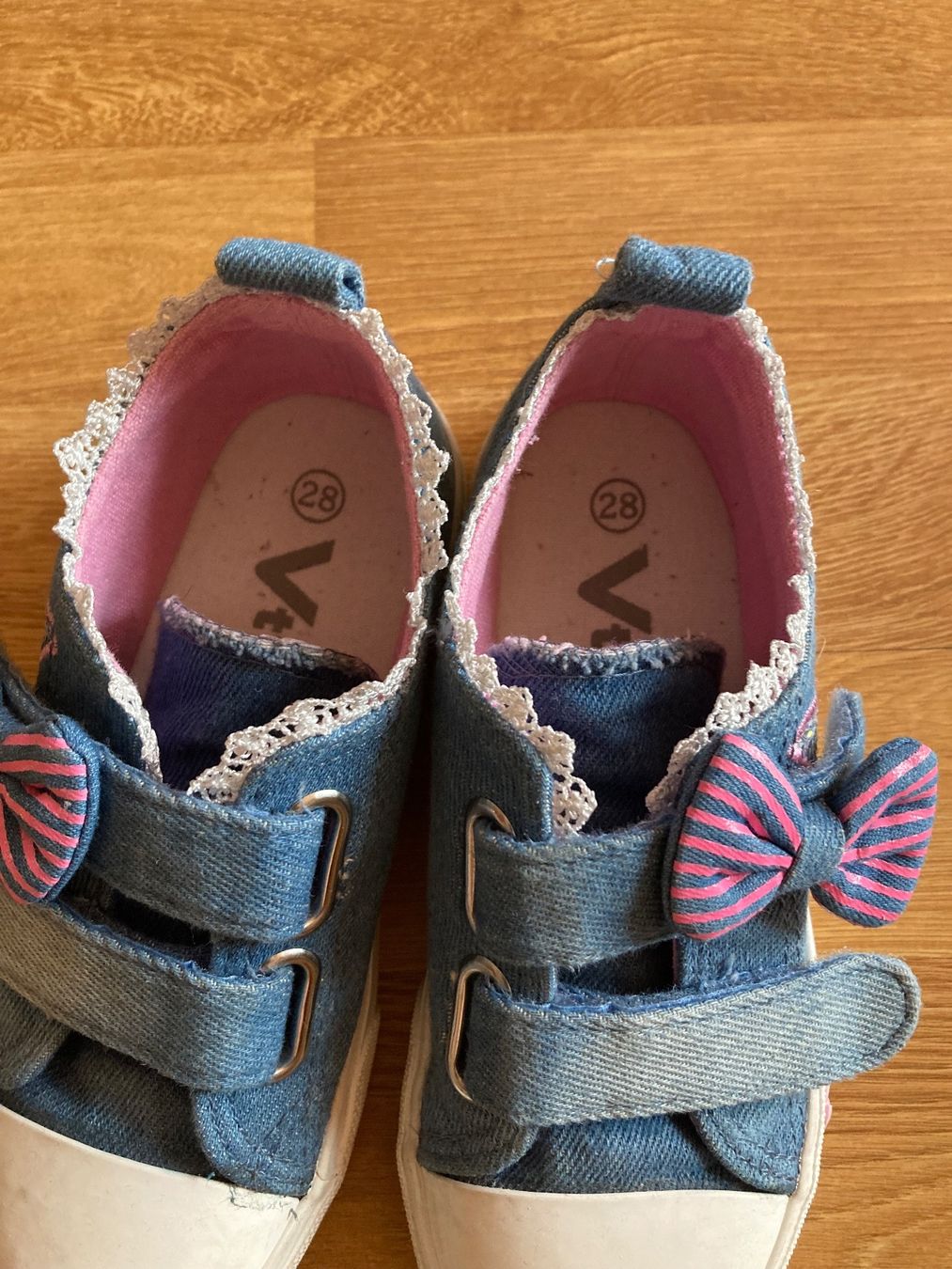 Scarpe per ragazze: Mädchen Jeans Schuhe Gr. 28 – Usato da Emmenbrücke venduto da JJ_89 1