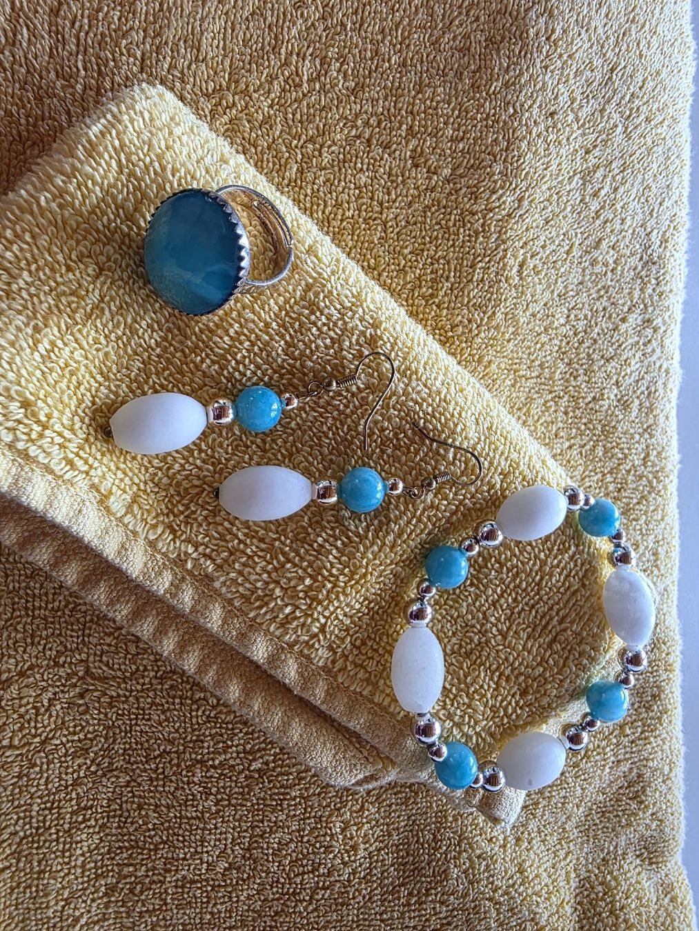 Ketten: Schmuck Set  aus Alabaster Steine – Gebraucht aus Oberbuchsiten von Mschori