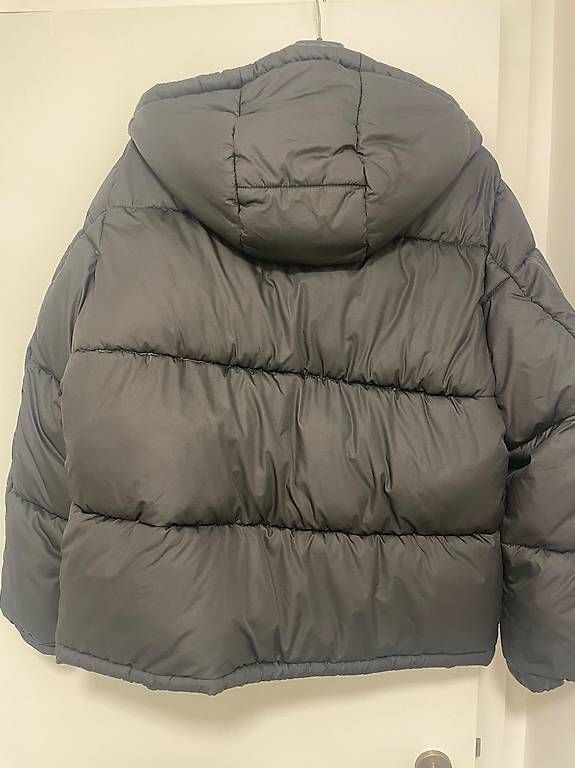 H&M Jacken: Bella e calda giacca invernale – Gebraucht aus Losone von pelchr 4