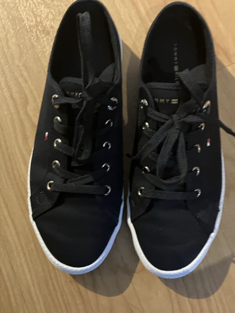 Tommy Hilfiger Damenschuhe: Tommy Hilfiger Sneaker Gr.38 dessert Sky, Versand – Neu (gemäss Beschreibung) aus Rüdlingen von Schnoegli2007 1