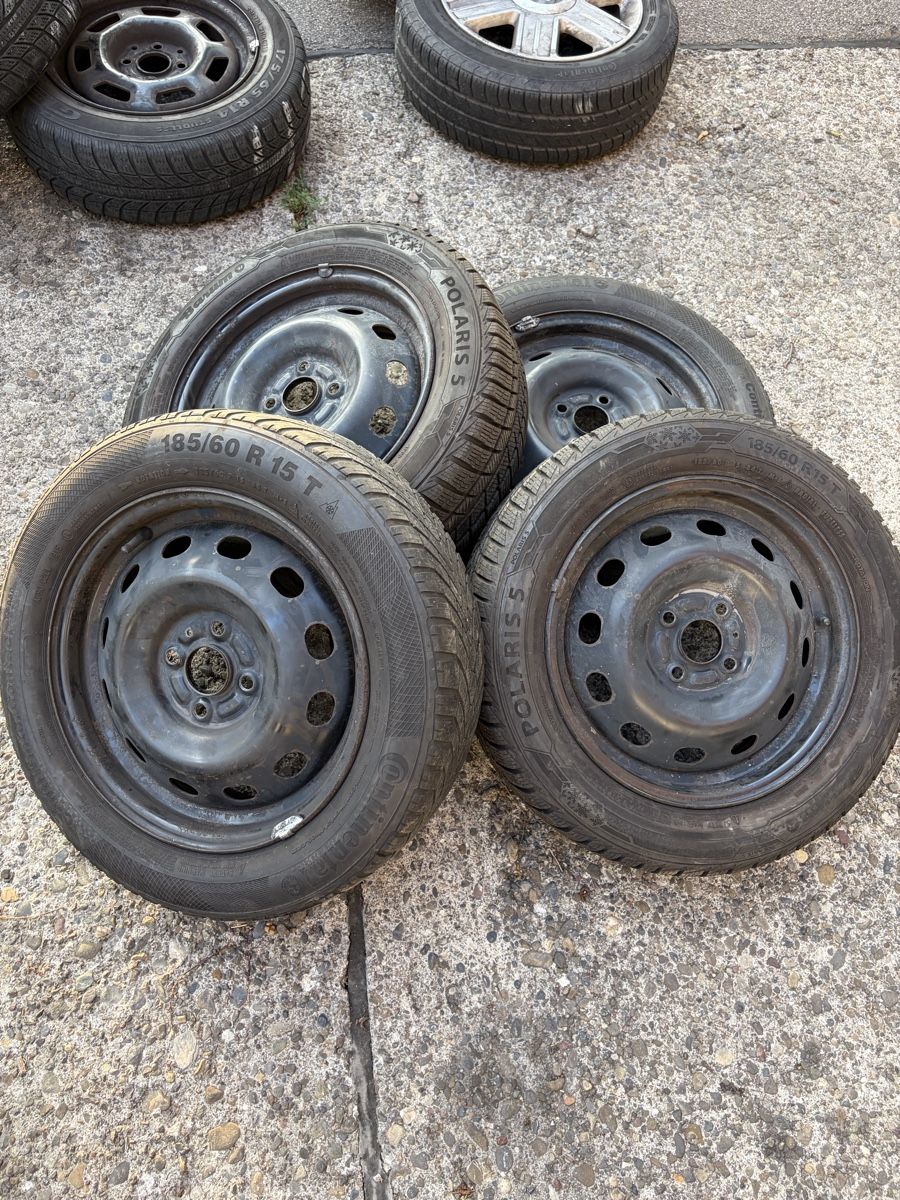 Pneus & Roues: Stahlfelgen mit 185/60R15 T  – D'occasion à Wettingen par Nici1932 1