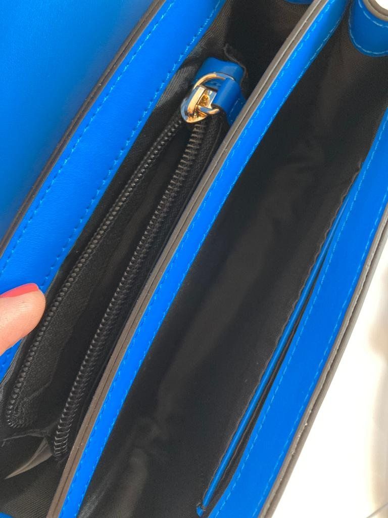 Tosca Blu Borse da donna: TOSCA BLU  Luxury Leather Royal Blue NEW!!! – Nuovo (secondo la descrizione) da Chêne-Bougeries venduto da Seetooyoo 8