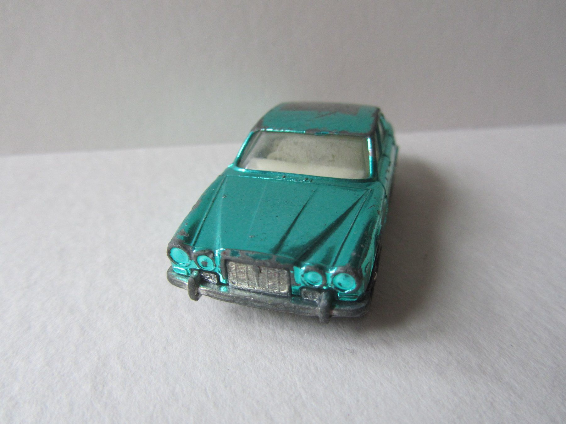 Corgi Toys Modellini d'auto: Jaguar XJ 6, Corgi Rockets, Nr. 902 – Usato da Weiningen ZH venduto da dietsch57 1
