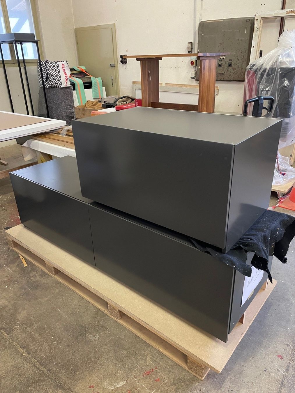 Mobili TV: TV-Sideboard – Usato da Zuzgen venduto da Anothai 3